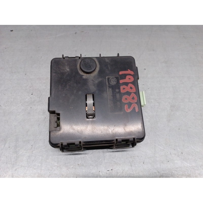 Recambio de caja reles / fusibles para bmw x3 (e83) 2.0 turbodiesel cat referencia OEM IAM 8387547  