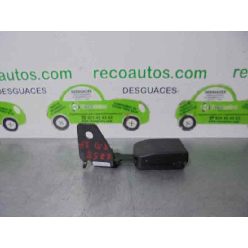 Recambio de enganche cinturon para renault scenic ii 1.6 16v referencia OEM IAM 7095310 7095310 5 PUERTAS