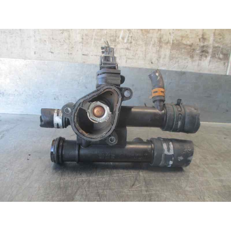 Recambio de termostato para renault laguna ii (bg0) 2.2 dci turbodiesel referencia OEM IAM 8200709149 8200709122 8200709142