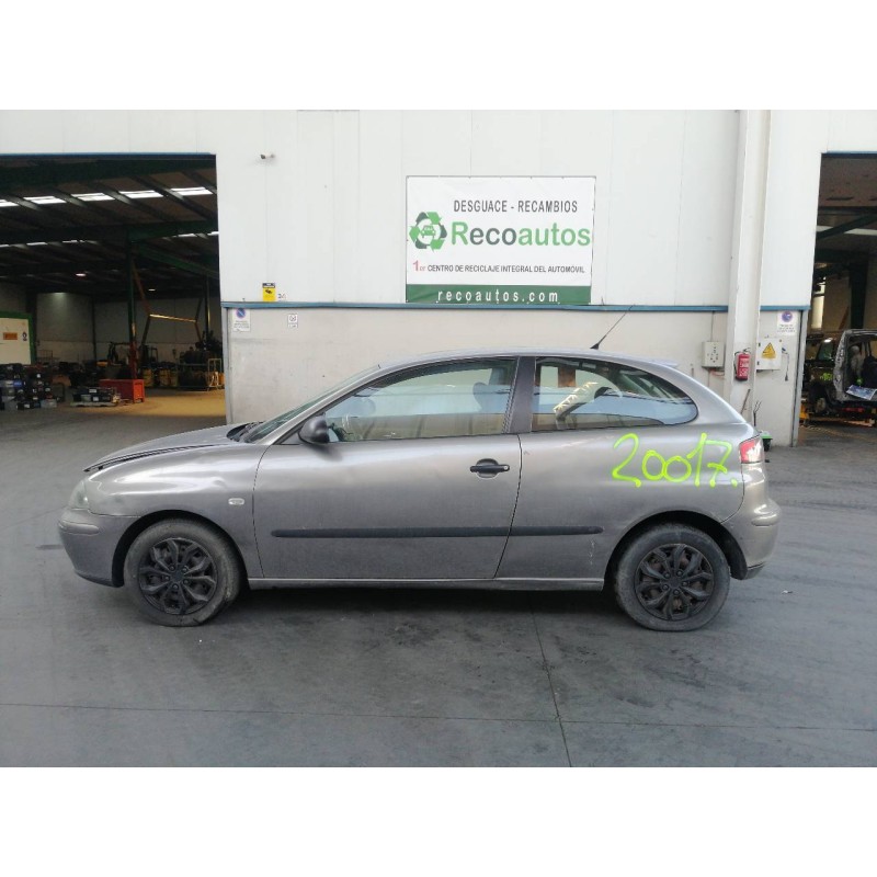 seat ibiza (6l1) del año 2003