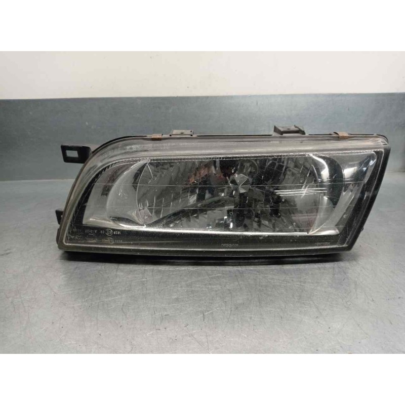 Recambio de faro izquierdo para nissan almera (n15) gx referencia OEM IAM 260601N726  4 PUERTAS