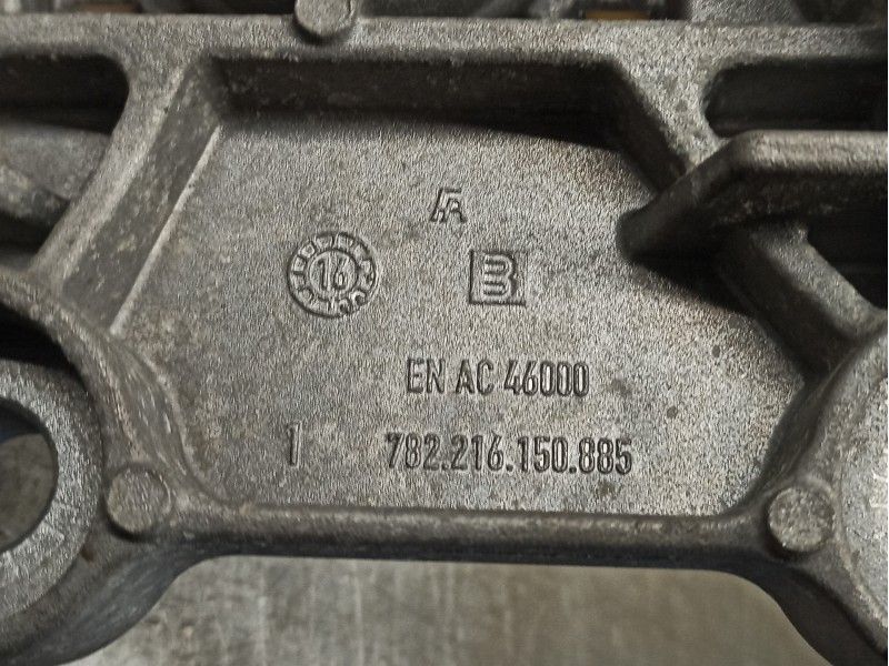 Recambio de soporte cambio para alfa romeo giulia (952) 2.2 jtdm cat referencia OEM IAM 782216150885  