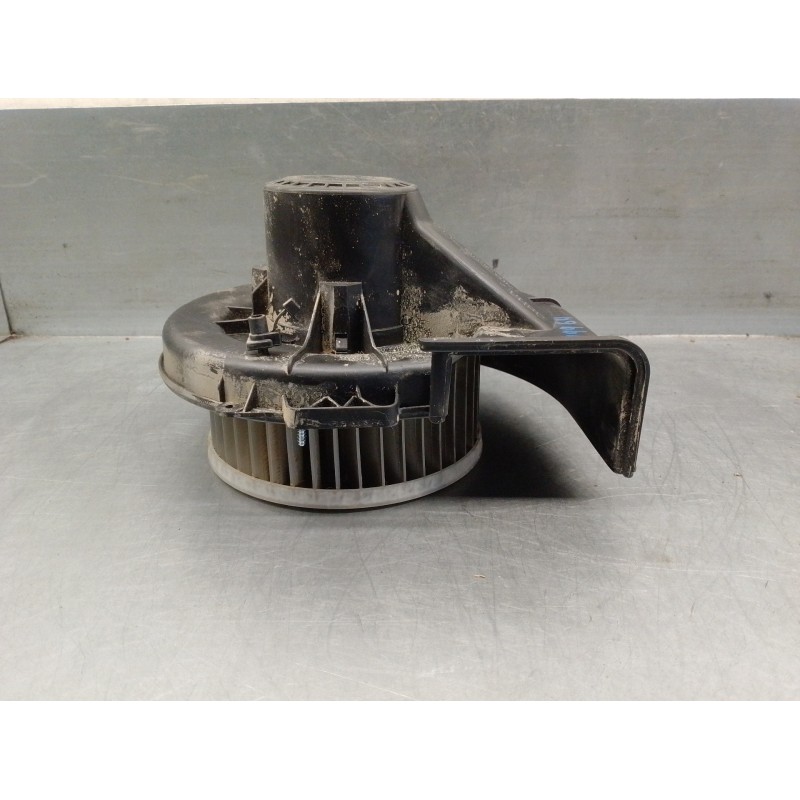 Recambio de motor calefaccion para volkswagen polo (6r1) 1.4 fsi referencia OEM IAM 6R1819015 BEHR