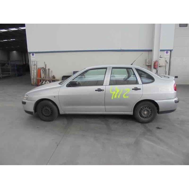 seat cordoba berlina (6k2) del año 2001