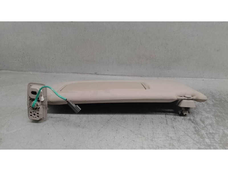 Recambio de parasol derecho para volvo s40 berlina 2.0 diesel cat referencia OEM IAM 39859778  