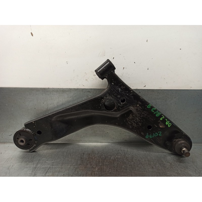 Recambio de brazo suspension inferior delantero derecho para hyundai i10 1.2 cat referencia OEM IAM 545010X000  