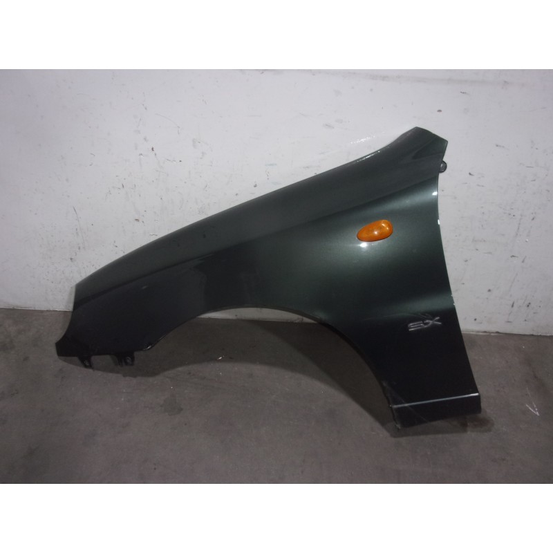 Recambio de aleta delantera izquierda para daewoo lanos 1.6 cat referencia OEM IAM 96221072 VERDE 