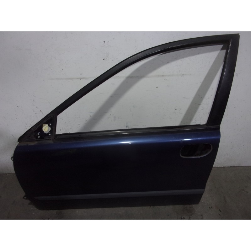 Recambio de puerta delantera izquierda para volvo v40 familiar 1.9 diesel cat referencia OEM IAM 30632666 AZUL 5 PUERTAS