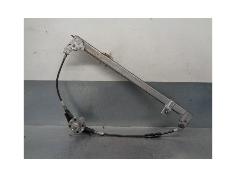 Recambio de elevalunas delantero izquierdo para fiat punto berl. (176) 1.2 cat referencia OEM IAM 7737530  