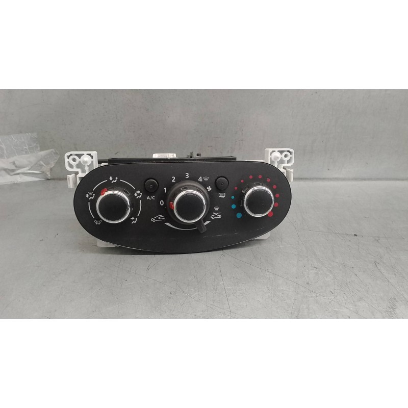 Recambio de mando calefaccion / aire acondicionado para dacia sandero 0.9 tce cat referencia OEM IAM 275102986R  