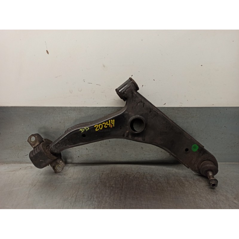 Recambio de brazo suspension inferior delantero derecho para volvo v40 familiar 1.9 diesel cat referencia OEM IAM 30887654  