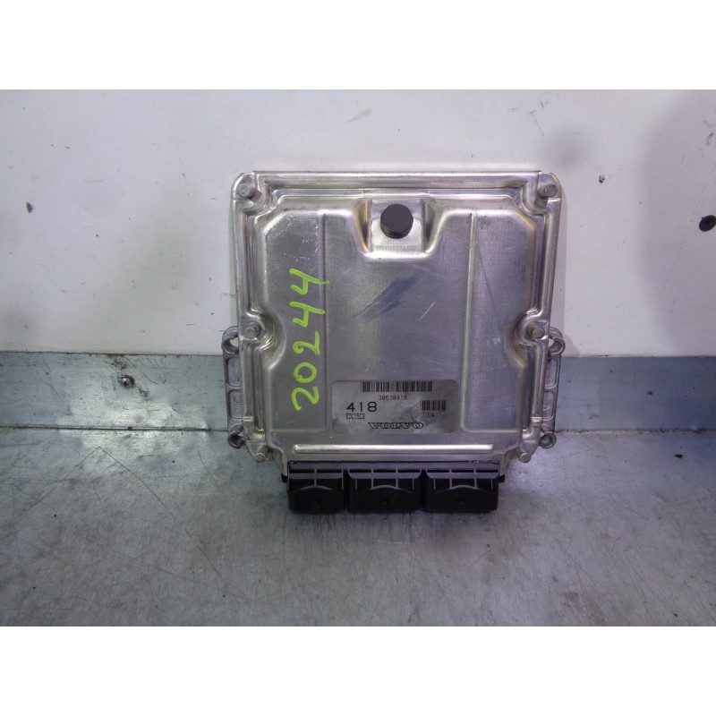 Recambio de centralita motor uce para volvo v40 familiar 1.9 diesel cat referencia OEM IAM 30630418 0281011087 BOSCH