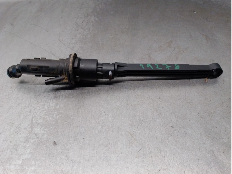 Recambio de bombin embrague para citroen c4 lim. 1.6 hdi fap referencia OEM IAM 9673484380 2182Y1 
