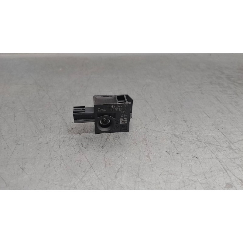 Recambio de sensor impacto para opel zafira tourer 2.0 cdti cat referencia OEM IAM 13504470  