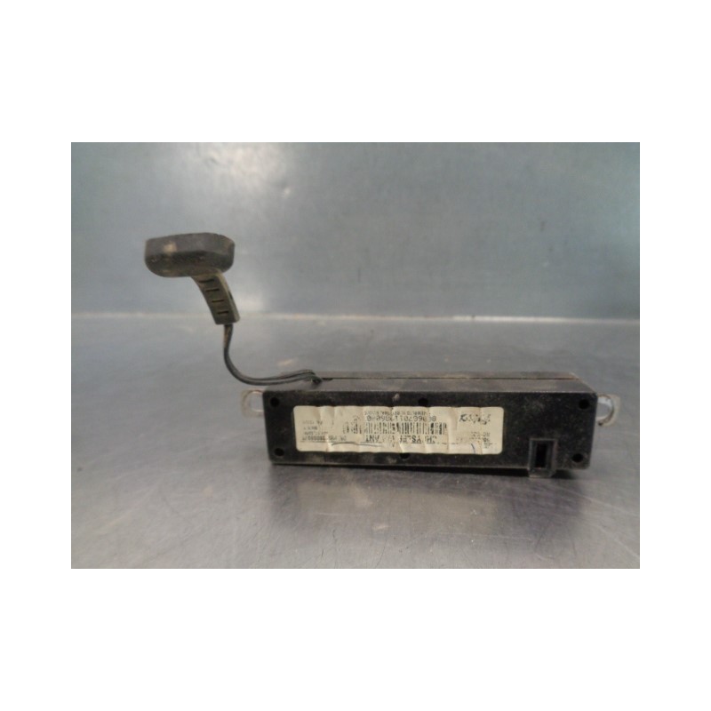 Recambio de antena para jeep commander 3.0 crd cat referencia OEM IAM 56038699AB 28006070 DELPHI