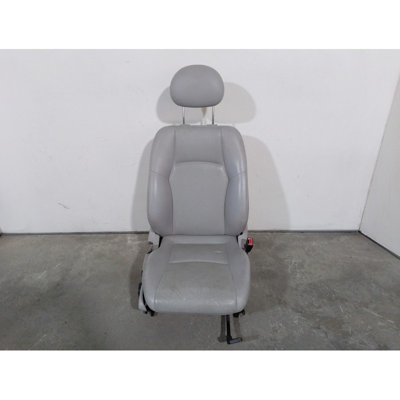 Recambio de asiento delantero derecho para mercedes clase c (w203) berlina 2.2 cdi cat referencia OEM IAM 5010165 CUERO GRIS 4 P