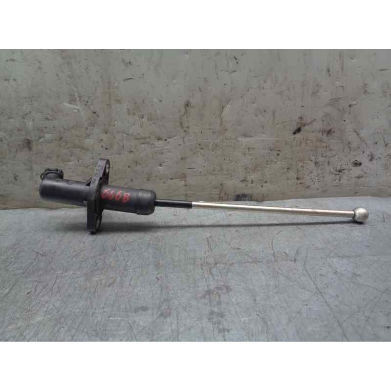 Recambio de bomba embrague para fiat bravo (198) 1.9 8v jtd cat referencia OEM IAM 5212401  