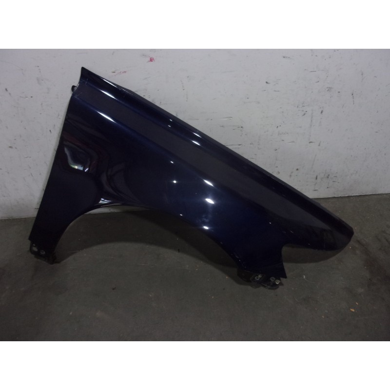 Recambio de aleta delantera derecha para volvo s40 berlina 2.0 diesel cat referencia OEM IAM 31278845 AZUL 