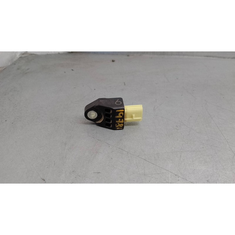 Recambio de sensor impacto para subaru forester s12 2.0 diesel cat referencia OEM IAM 98235SC000  