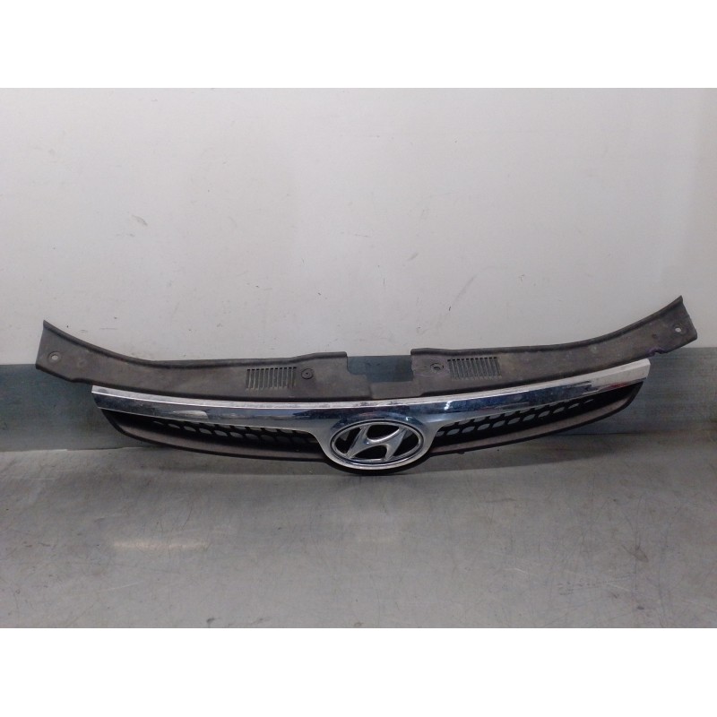 Recambio de rejilla delantera para hyundai i30 1.6 crdi cat referencia OEM IAM 863512R000 863512R000 