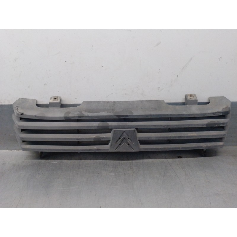 Recambio de rejilla delantera para citroen c15 1.8 diesel (161) referencia OEM IAM 9612999177 9612999177 