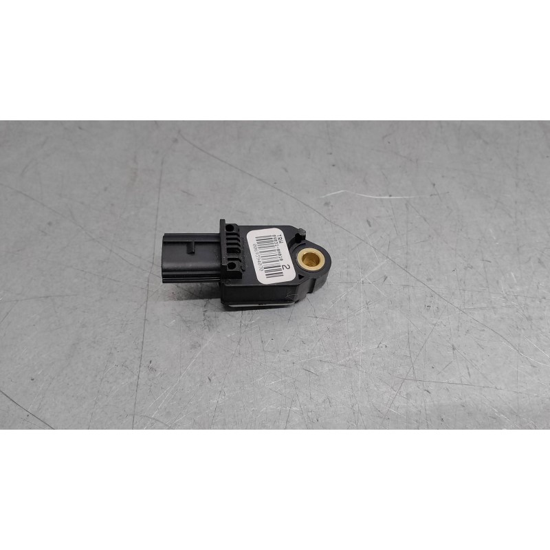 Recambio de sensor impacto para toyota yaris 1.3 16v cat referencia OEM IAM 898310H010  