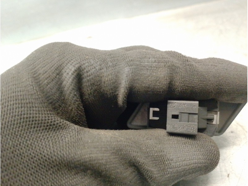 Recambio de interruptor para audi a6 avant (4f5) 2.0 tdi referencia OEM IAM 4F1962107 4F1962107 