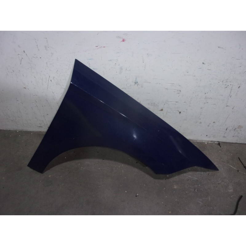 Recambio de aleta delantera derecha para seat leon st (5f8) 1.6 tdi referencia OEM IAM 5F0821022J AZUL 