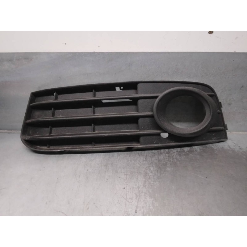 Recambio de rejilla delantera para audi a4 ber. (b8) 2.0 16v tdi referencia OEM IAM 8K0807681A  