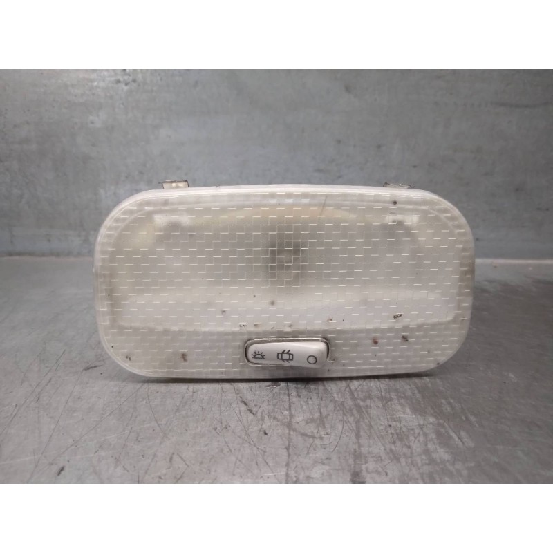 Recambio de luz interior para citroen c3 1.4 e-hdi fap referencia OEM IAM 9652262180  