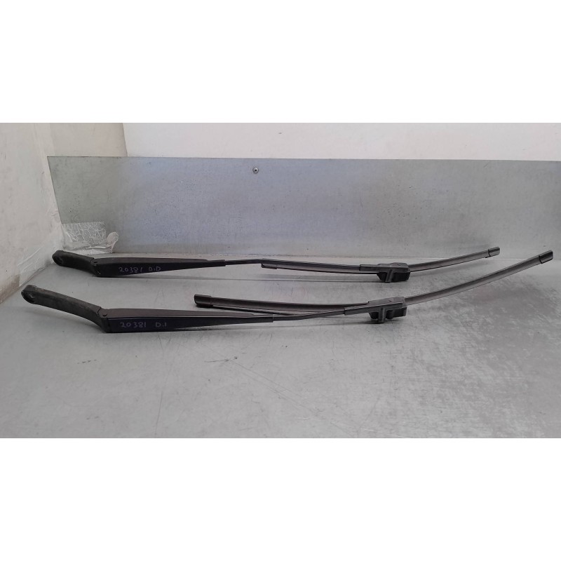 Recambio de brazo limpia delantero derecho para skoda octavia berlina (1z3) 2.0 tdi referencia OEM IAM 1Z1955409  