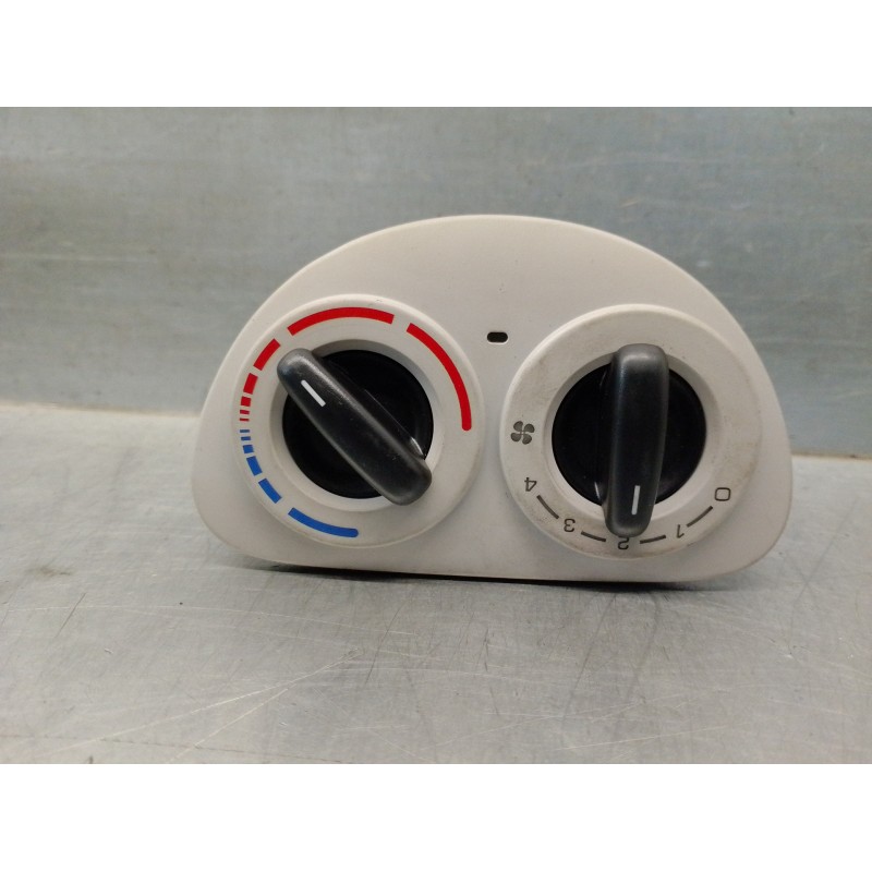 Recambio de mando calefaccion / aire acondicionado para peugeot expert tepee l2h1 allure referencia OEM IAM 14000869BJ A83006700