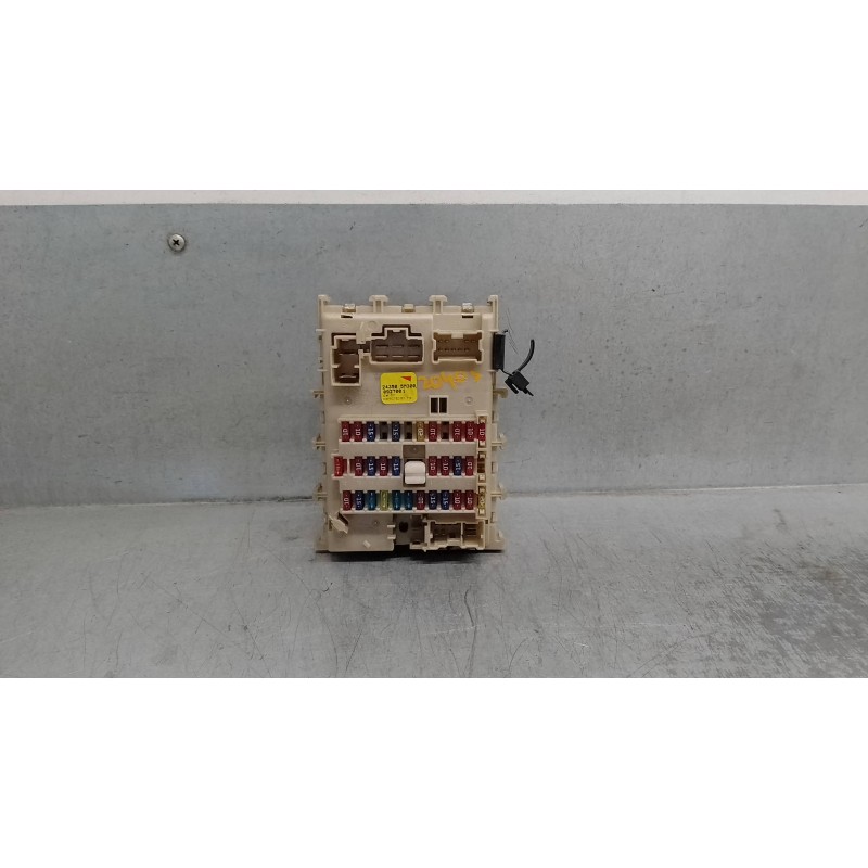 Recambio de caja reles / fusibles para nissan almera (n16/e) 2.2 dci diesel cat referencia OEM IAM 243505M300 