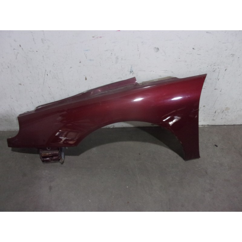 Recambio de aleta delantera izquierda para renault laguna (b56) 2.0 referencia OEM IAM 7751698031 GRANATE 