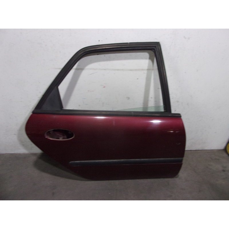 Recambio de puerta trasera derecha para renault laguna (b56) 2.0 referencia OEM IAM 7751468113 GRANATE 5 PUERTAS