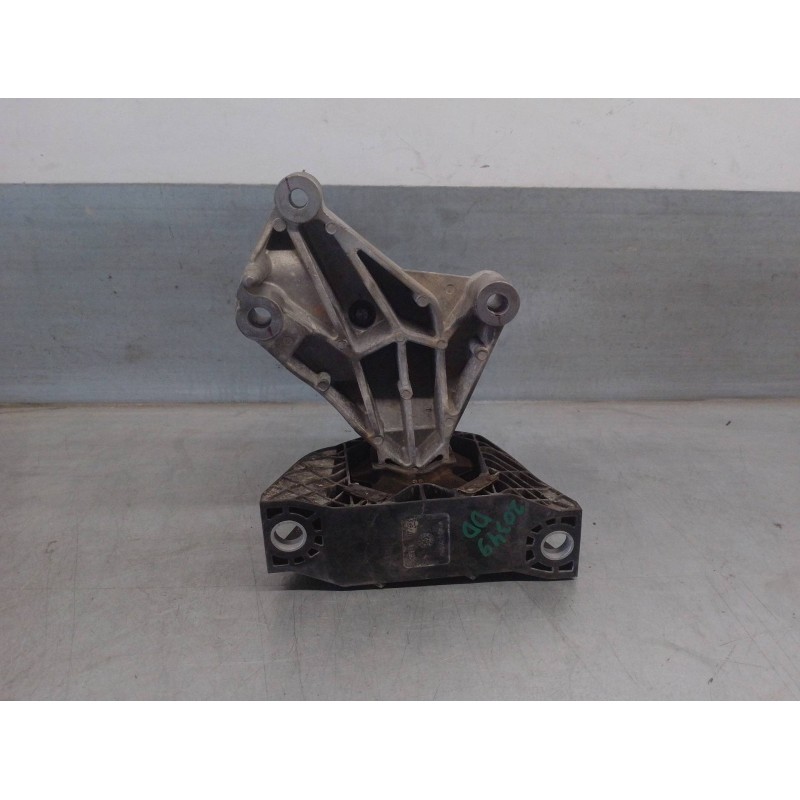 Recambio de soporte motor derecho para dacia sandero 0.9 tce cat referencia OEM IAM 113752043R  