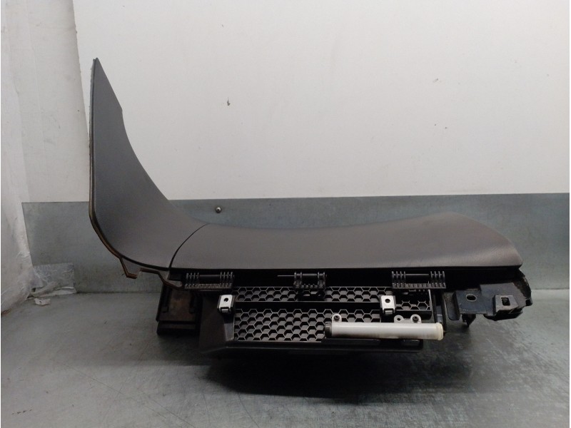 Recambio de guantera para mercedes clase e (w211) berlina 3.2 cdi cat referencia OEM IAM A2118601305  