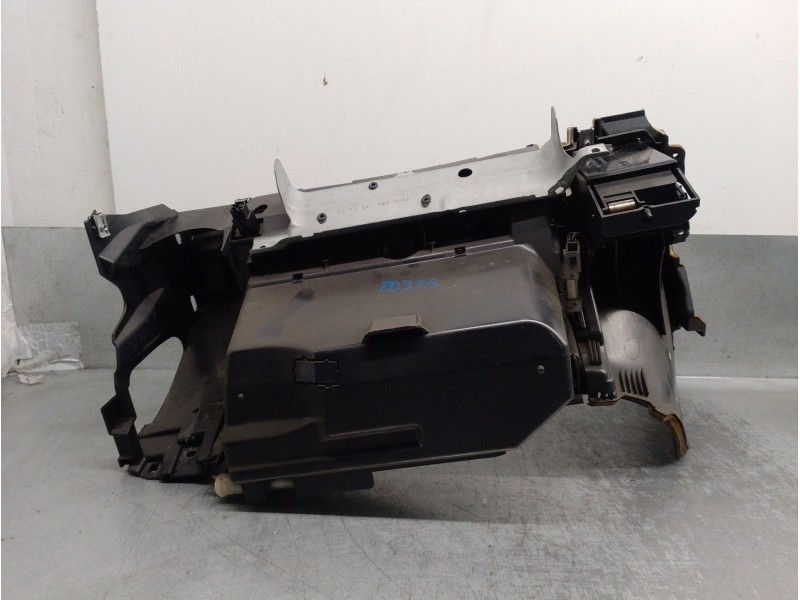 Recambio de guantera para mercedes clase e (w211) berlina 3.2 cdi cat referencia OEM IAM A2118601305  