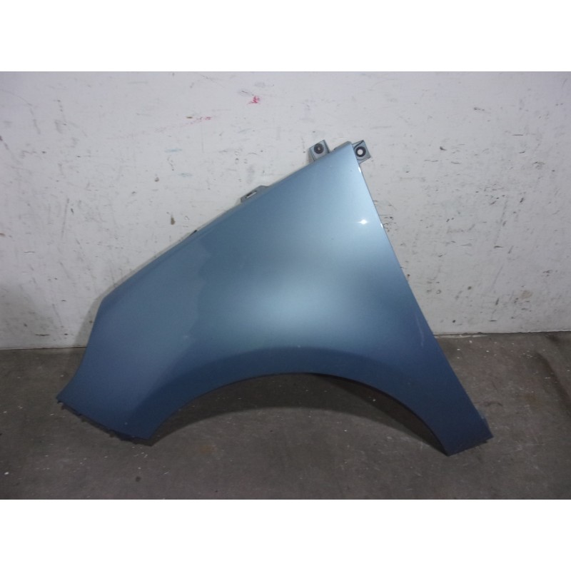 Recambio de aleta delantera izquierda para renault scenic iii 1.5 dci diesel referencia OEM IAM 631017581R AZUL 