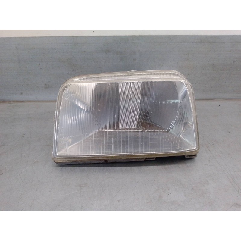 Recambio de faro izquierdo para renault 5 (b/c40) 1.4 referencia OEM IAM 7701030635 MANUAL 5 PUERTAS