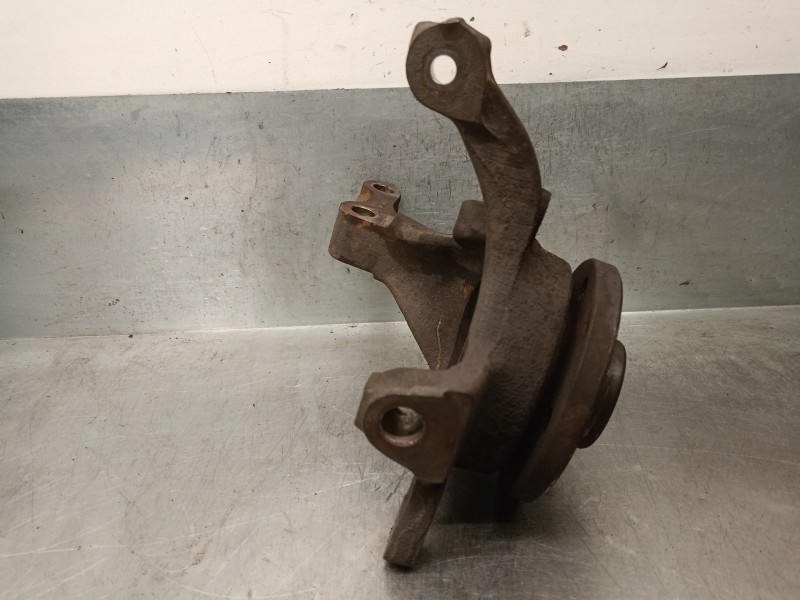 Recambio de mangueta delantera derecha para renault laguna (b56) 1.8 mono cat referencia OEM IAM 7700830652  