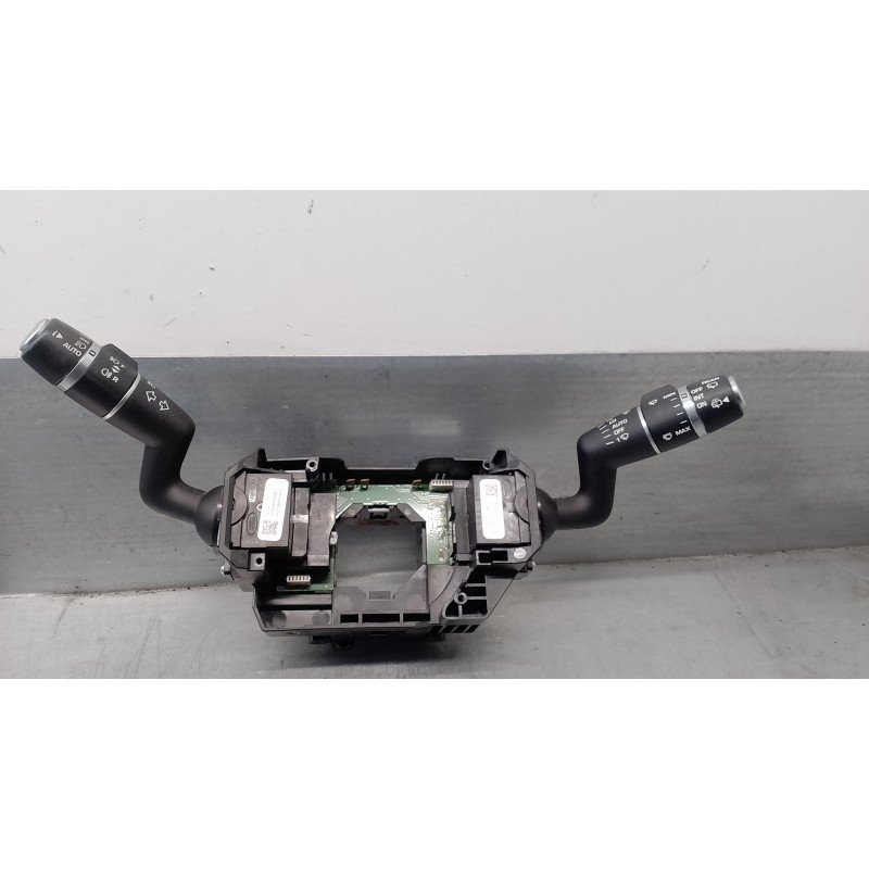 Recambio de mando luces para land rover evoque 2.2 sd4 cat referencia OEM IAM BJ3213N064HG BJ323F973DB BJ323F973BB