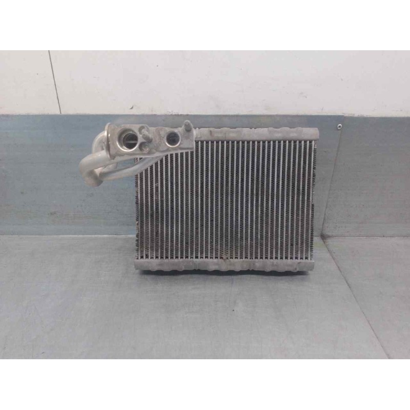 Recambio de radiador calefaccion / aire acondicionado para hyundai h 1 2.5 diesel referencia OEM IAM KG189001 
