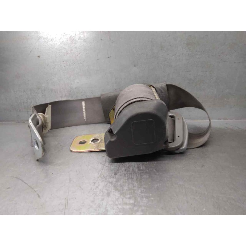 Recambio de cinturon seguridad trasero izquierdo para renault 9 1.4 referencia OEM IAM 031904 