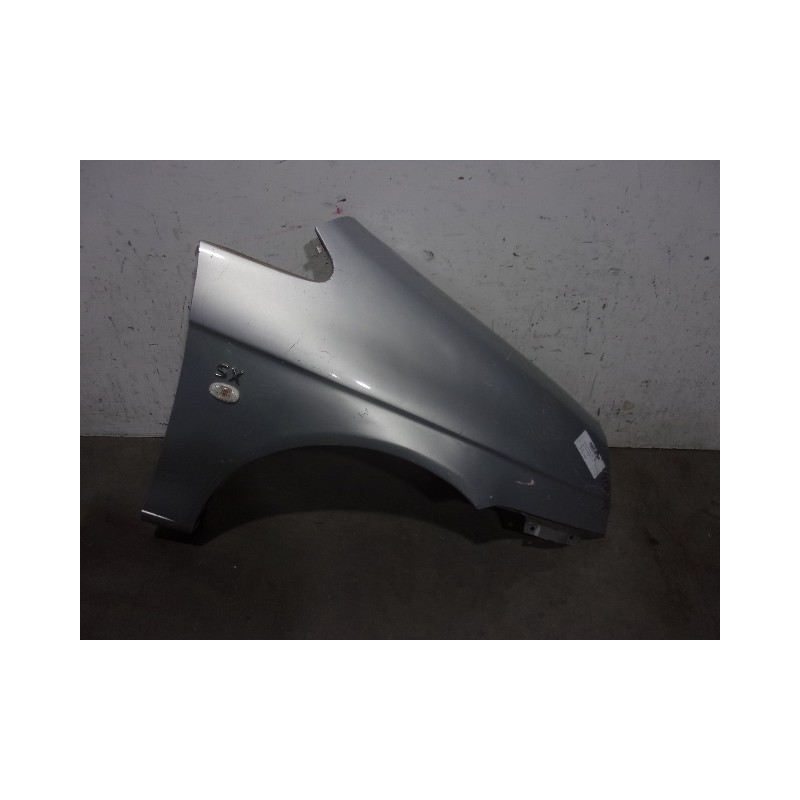 Recambio de aleta delantera derecha para chevrolet tacuma 1.6 cat referencia OEM IAM 96262418 GRIS 