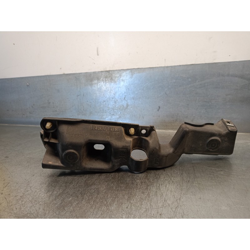 Recambio de molduras delanteras para renault scenic iii 1.5 dci diesel fap referencia OEM IAM 631236764R  