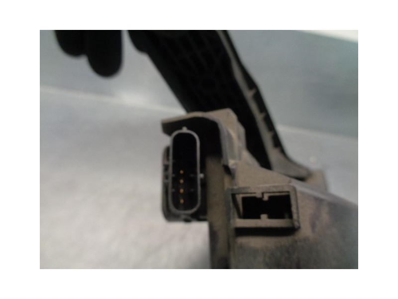 Recambio de potenciometro pedal para volkswagen passat variant (3c5) 2.0 tdi referencia OEM IAM 1K1721503L 6PV00860000 VDO