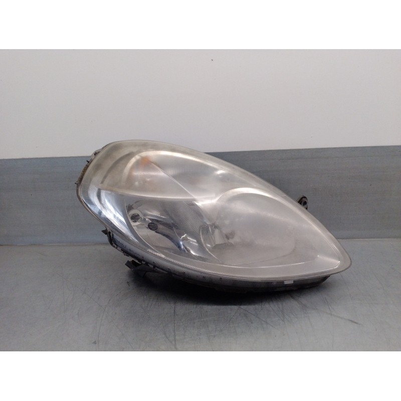 Recambio de faro derecho para lancia ypsilon (101) 1.3 jtd 16v referencia OEM IAM 51786653  3 PUERTAS