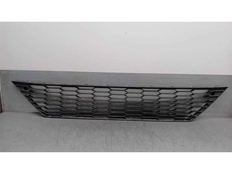 Recambio de rejilla delantera para seat leon (5f1) 1.4 16v tsi referencia OEM IAM 5F0853667J  