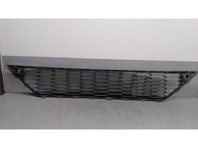 Recambio de rejilla delantera para seat leon (5f1) 1.4 16v tsi referencia OEM IAM 5F0853667J  